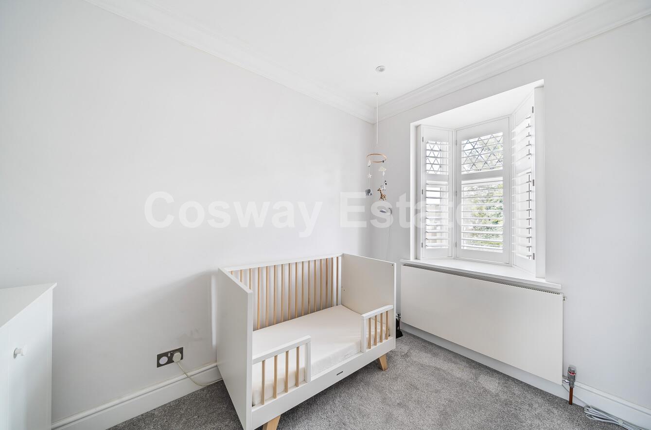 Longfield Avenue, London